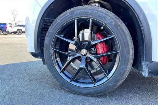 2019 Alfa Romeo Stelvio Base