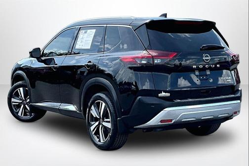 Super Black 2023 Nissan Rogue Platinum