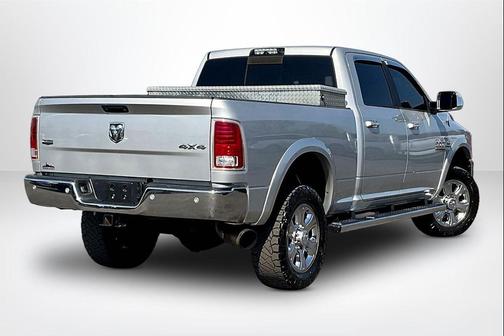 Bright Silver Metallic Clearcoat 2017 RAM 2500 Laramie Crew Cab 4x4 6'4' Box