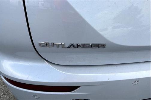 2023 Mitsubishi Outlander SE 2.5 2WD