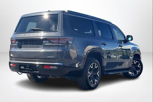 2023 Jeep Wagoneer Series III 4x2