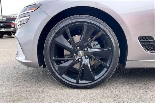 2023 Genesis G70 2.0T AWD