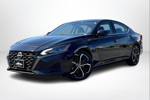 2023 Nissan Altima SR FWD