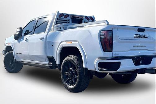 2024 GMC Sierra 2500 AT4