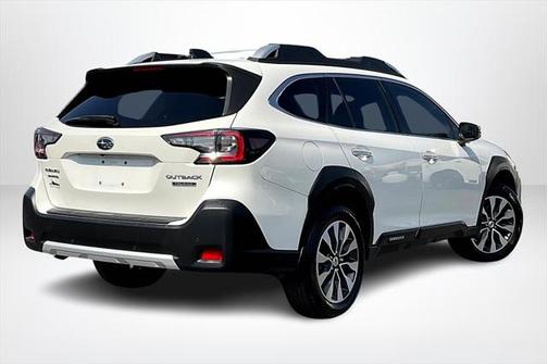 2023 Subaru Outback Touring