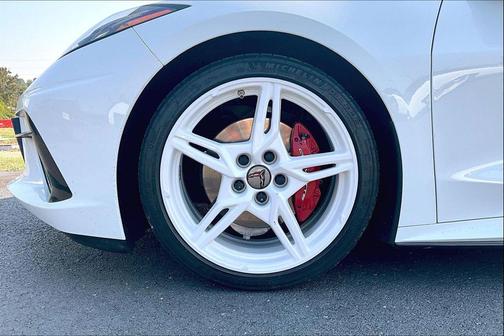 Arctic White 2023 Chevrolet Corvette Stingray w/2LT