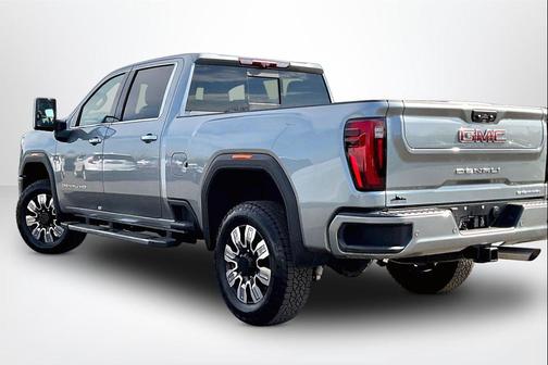 2024 GMC Sierra 2500 Denali