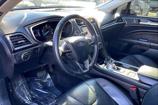 2020 Ford Fusion Plug-In Hybrid Titanium