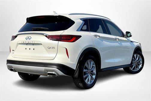 2022 INFINITI QX50 LUXE AWD