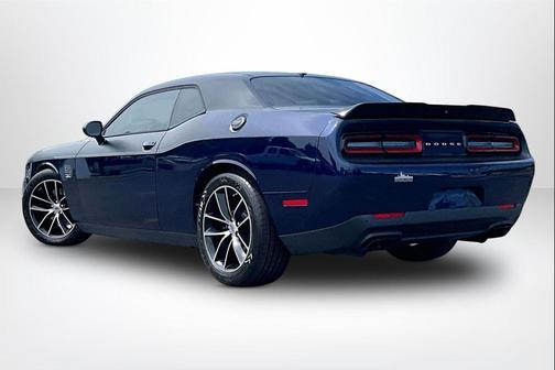 Contusion Blue Pearlcoat 2017 Dodge Challenger R/T Scat Pack