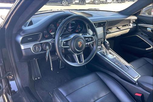 2017 Porsche 911 Carrera