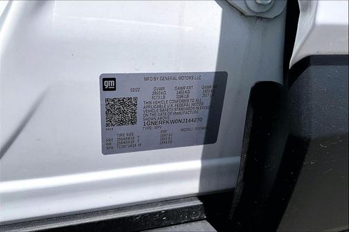 Summit White 2022 Chevrolet Traverse LS