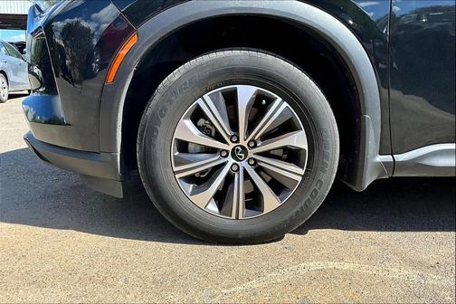 2022 INFINITI QX60 Pure