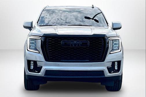 Pearl Beige Metallic 2022 GMC Yukon SLT