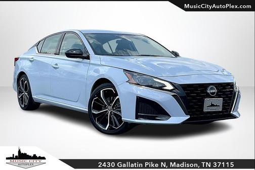 2023 Nissan Altima SR FWD