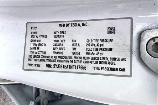 2022 Tesla Model 3 Standard Range