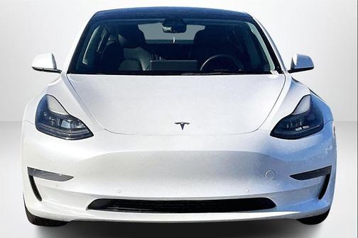 2022 Tesla Model 3 Standard Range