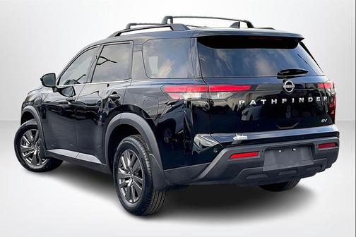 2024 Nissan Pathfinder SV FWD
