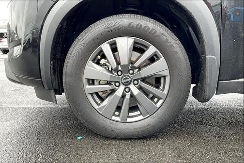 2024 Nissan Pathfinder SV FWD