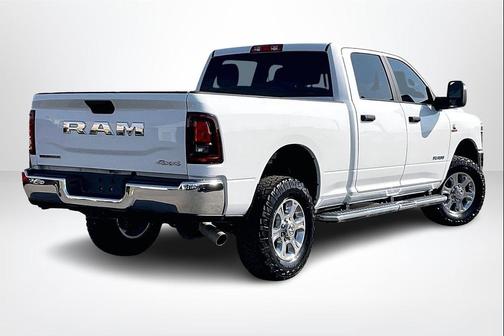 2025 RAM 2500 Big Horn Crew Cab 4x4 6'4' Box