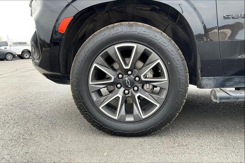 2022 Chevrolet Suburban 4WD Z71