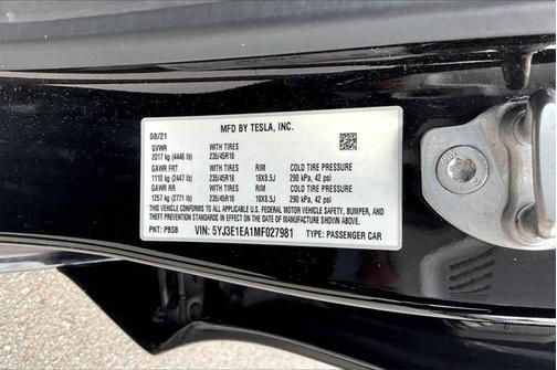 2021 Tesla Model 3 Standard Range Plus