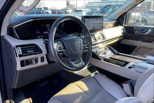 2024 Lincoln Navigator Premiere