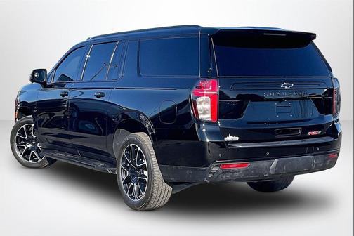 2024 Chevrolet Suburban RST