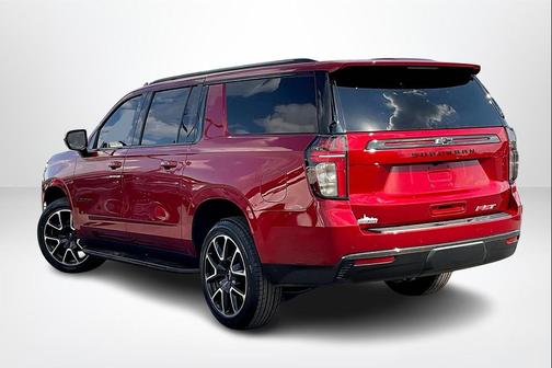 2021 Chevrolet Suburban RST