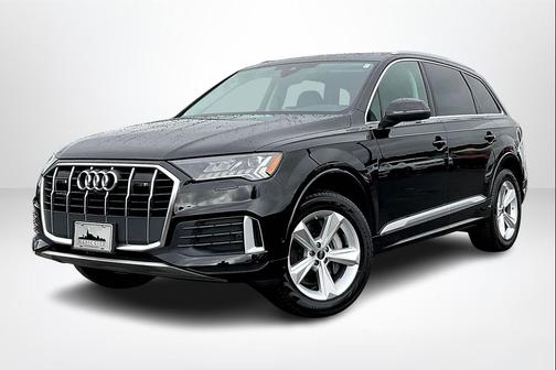2024 Audi Q7 45 Premium Plus