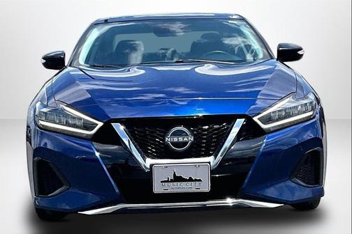 Deep Blue Pearl 2023 Nissan Maxima SL