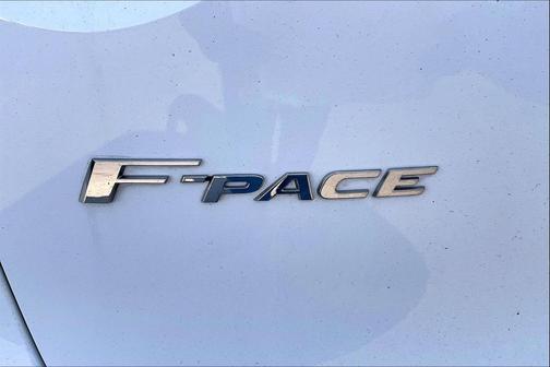 2020 Jaguar F-PACE 30t Prestige