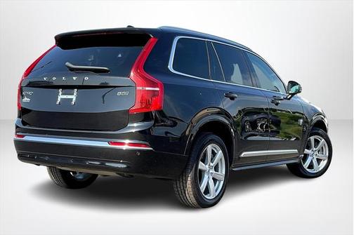 2024 Volvo XC90 B5 Core Bright Theme
