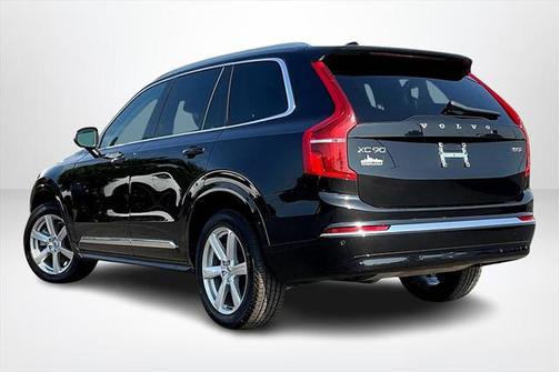 2024 Volvo XC90 B5 Core Bright Theme