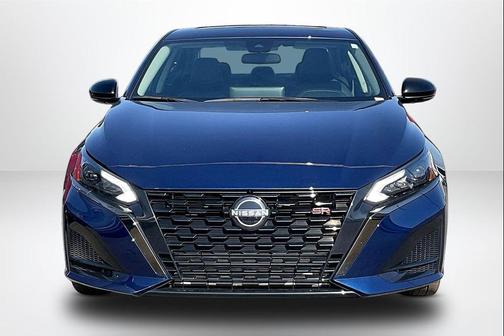 2023 Nissan Altima SR VC-Turbo FWD