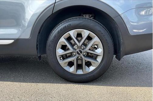 2023 Kia Telluride LX