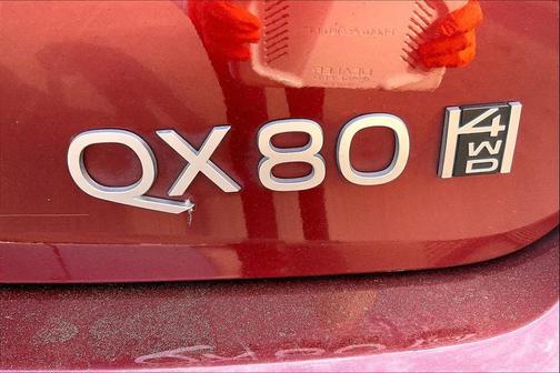 2025 INFINITI QX80 SENSORY AWD