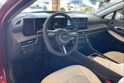 2025 Hyundai SONATA SEL