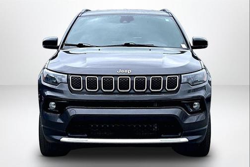 Granite Crystal Metallic Clearcoat 2023 Jeep Compass Limited