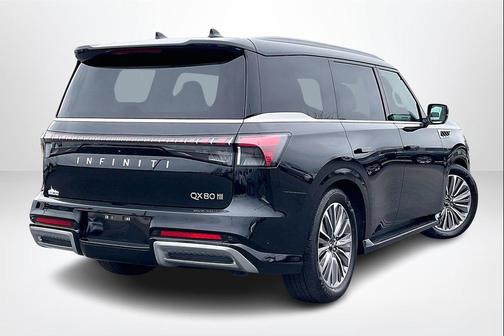 2025 INFINITI QX80 SENSORY AWD