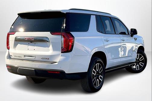 2023 GMC Yukon 4WD AT4