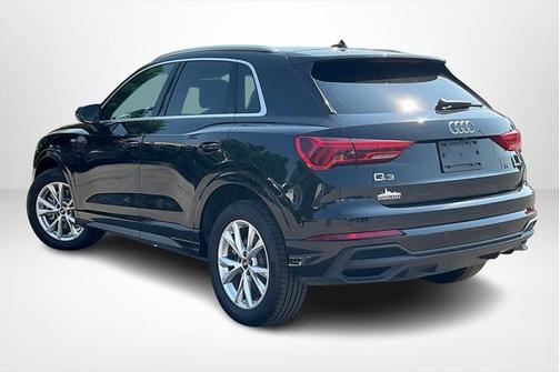 2023 Audi Q3 Premium 45 TFSI S line quattro Tiptronic