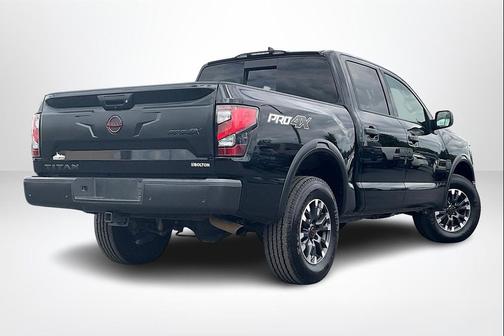 2024 Nissan Titan PRO-4X