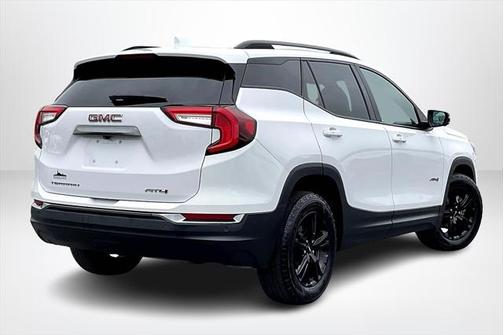 2022 GMC Terrain AWD AT4