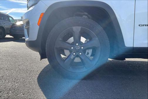 2022 Jeep Grand Cherokee Altitude