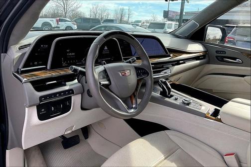 2023 Cadillac Escalade ESV Premium Luxury Platinum