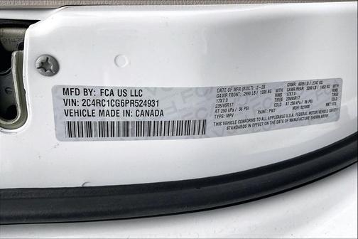 2023 Chrysler Voyager LX