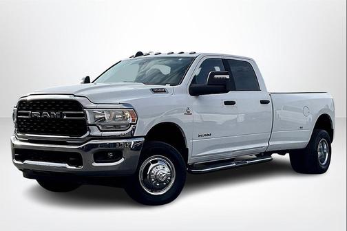 2024 RAM 3500 Big Horn Crew Cab 4x4 8' Box