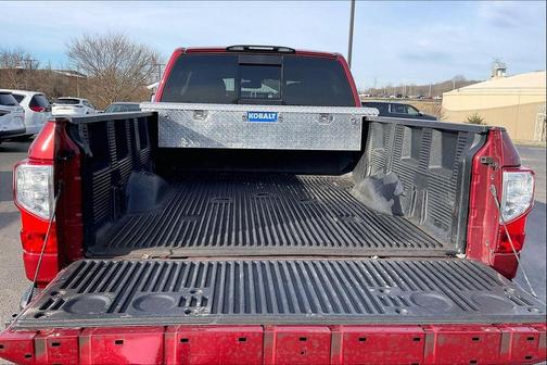 2018 Nissan Titan XD SV