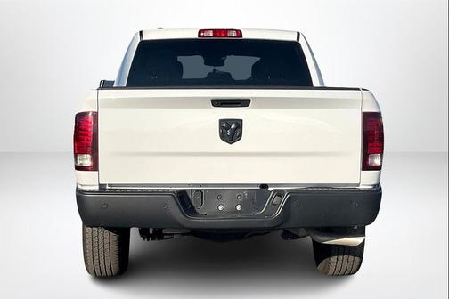2024 RAM 1500 Classic Warlock Crew Cab 4x2 5'7' Box